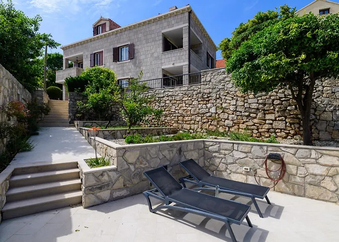 Apartments Kralj Ana